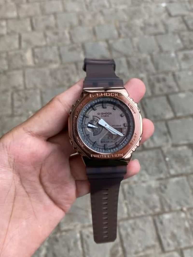 G shock Gm2100