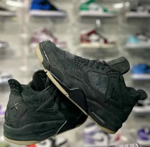 Air Jordan 4 Retro Kaws Black