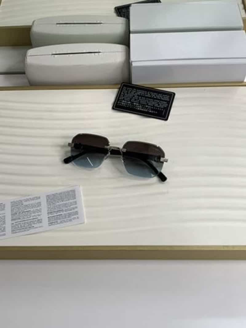 8818 silver blue