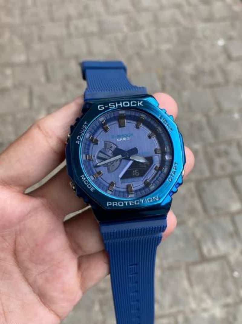 G shock Gm2100