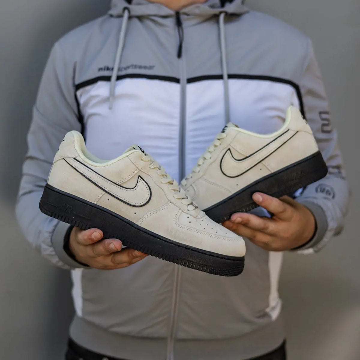Nik ee Airforce 1 07 Lv low Light khaki Sneaker