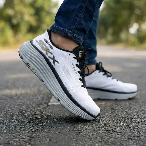 SKECHER_S SLIP IN MAX CUSHIONING ENDEAVOUR HA