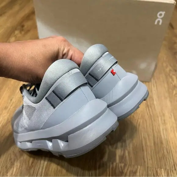On CloudZone Moon Alloy Rock