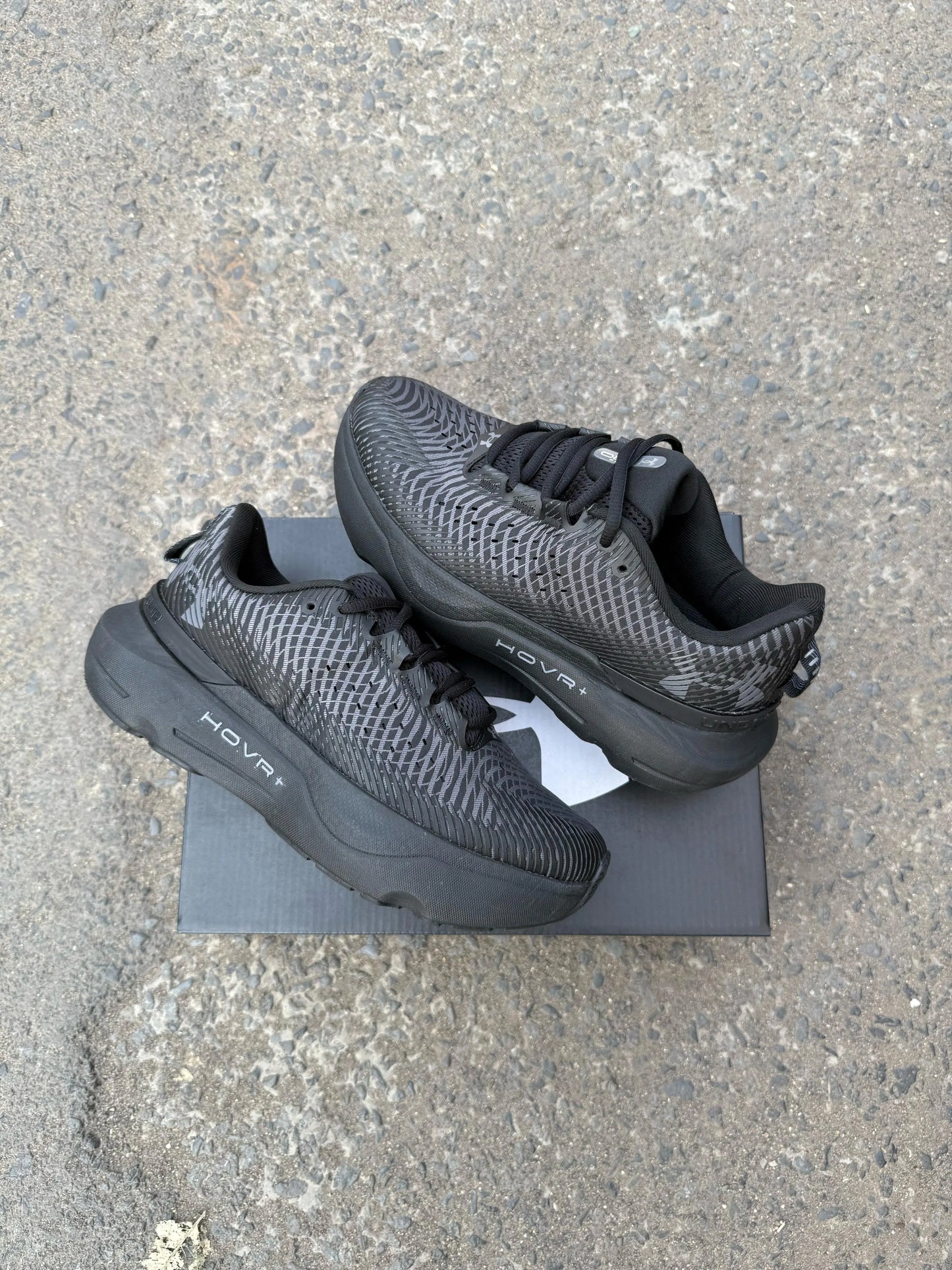 unde r Armour Infinite Pro Black