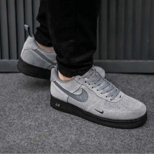 Nik.e airforce 1 07 lv8 se reflective swoosh cool grey