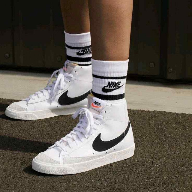 sale Nik e blazer mid 77 vintage white black (365